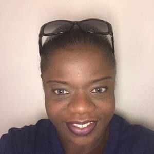 Meet your Posher, Dina